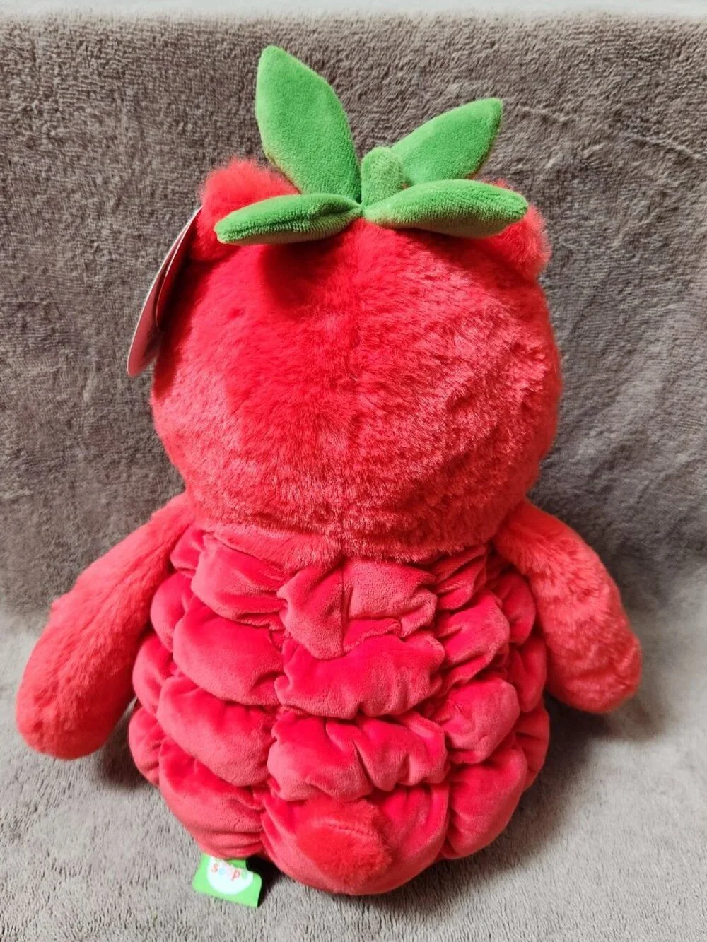 GiggleScape - Berry Bears - STRAWBERRY - NEW NWT - Picture 2 of 3